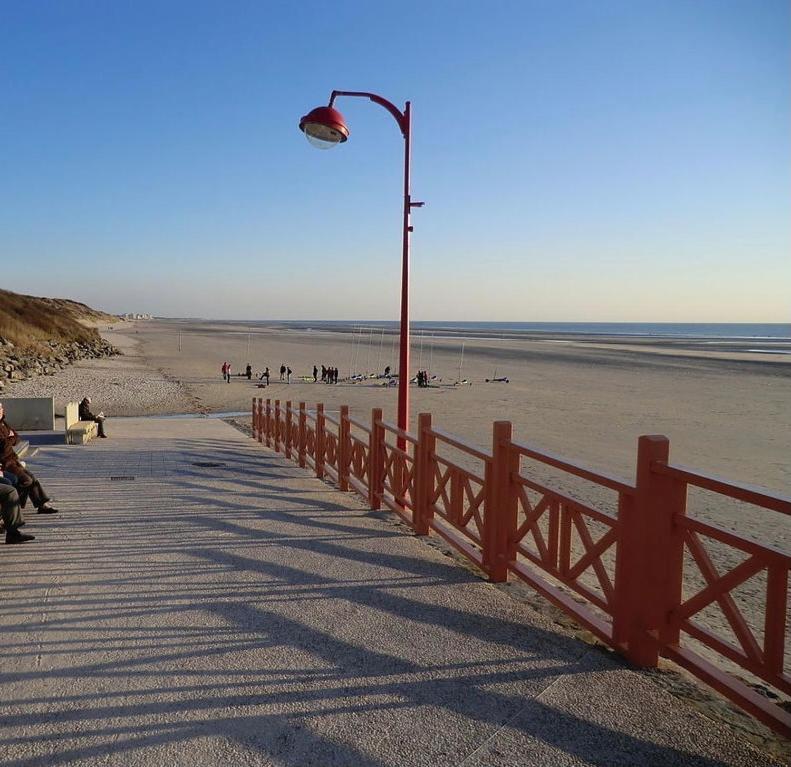Camping De La Falaise A Equihen Plage Bagian luar foto
