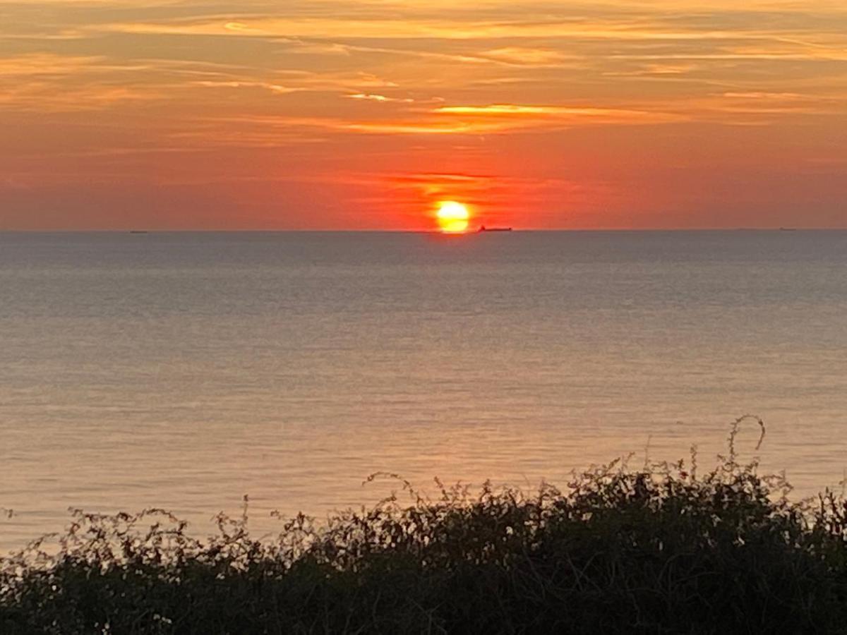 Camping De La Falaise A Equihen Plage Bagian luar foto